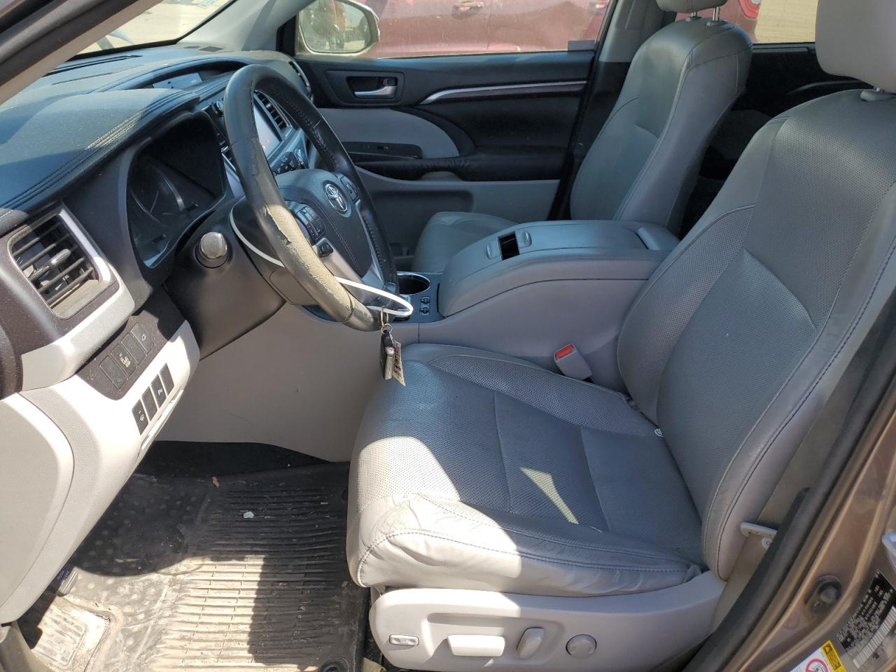 2016 Toyota Highlander Limited VIN: 5TDDKRFH8GS274874 Lot: 56732525