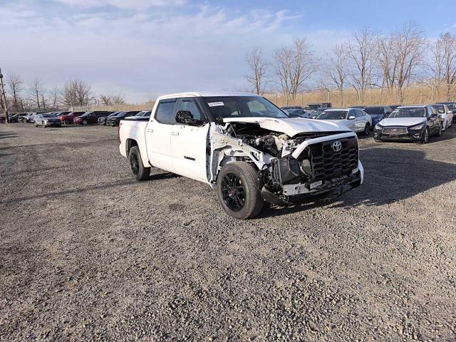  TOYOTA TUNDRA 2024 Білий
