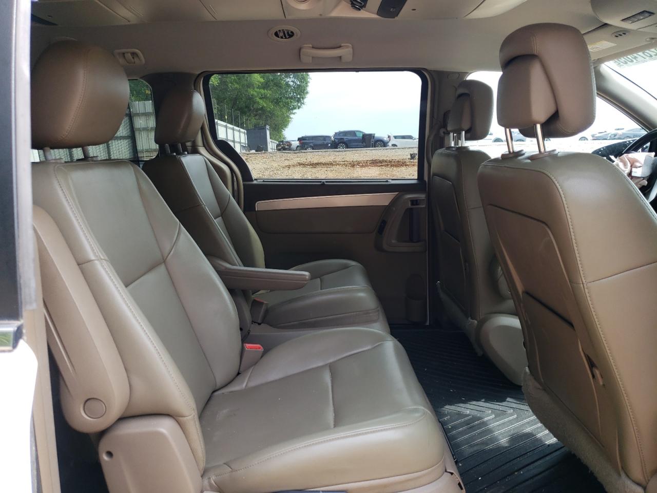 2011 Volkswagen Routan Se VIN: 2V4RW3DG5BR625877 Lot: 55287405