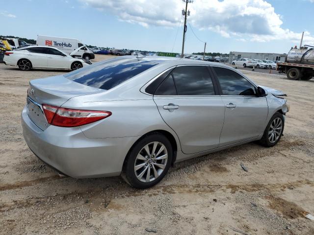  TOYOTA CAMRY 2015 Серебристый