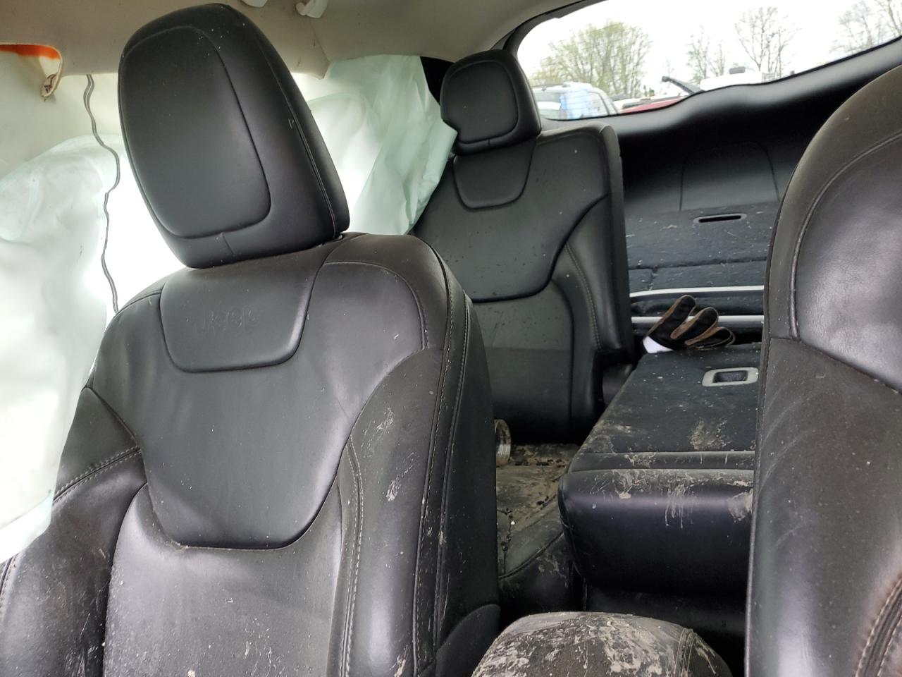 2015 Jeep Cherokee Latitude VIN: 1C4PJMCB1FW594944 Lot: 55207975