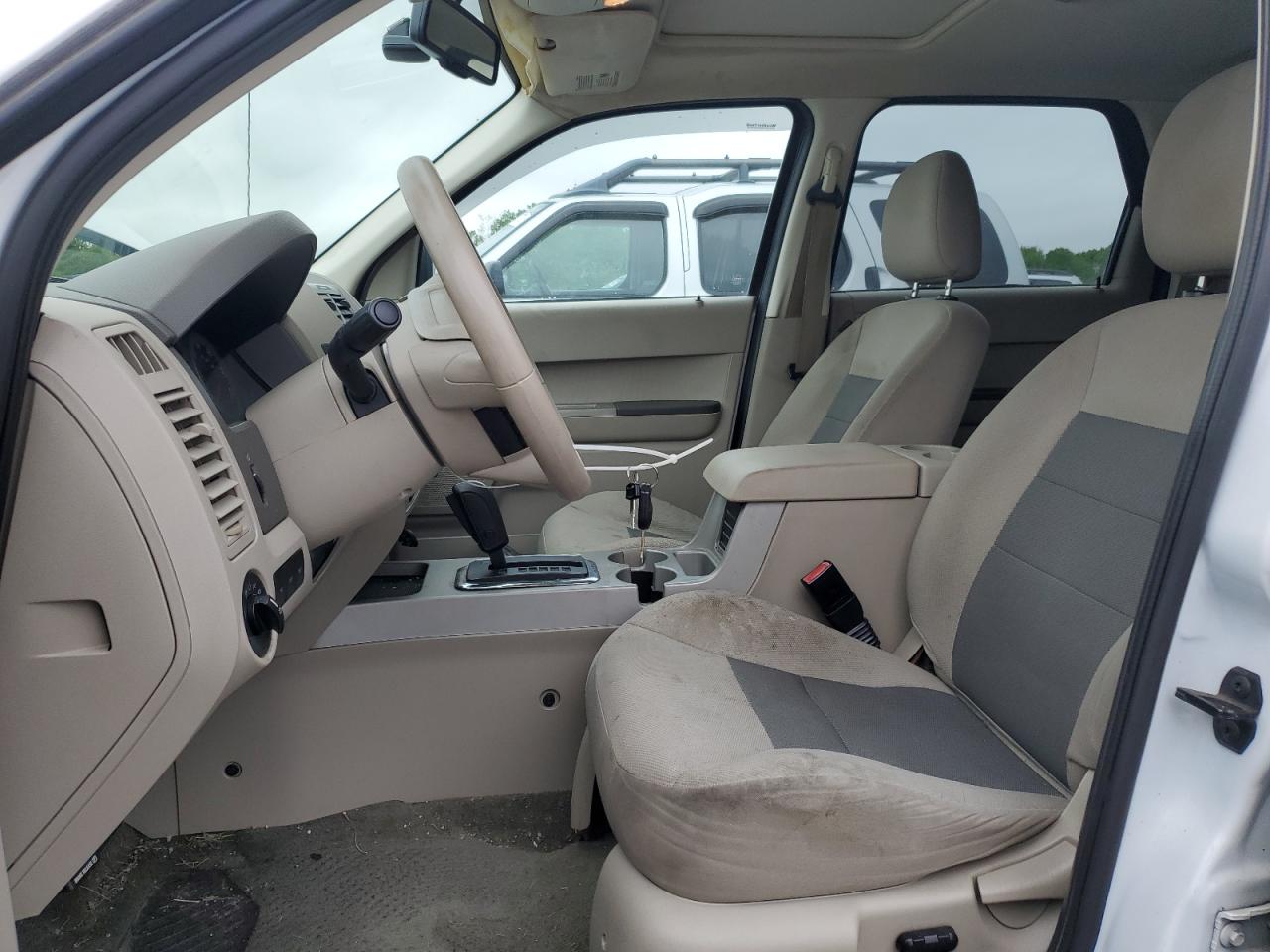 2008 Ford Escape Xlt VIN: 1FMCU93118KC45606 Lot: 58634705