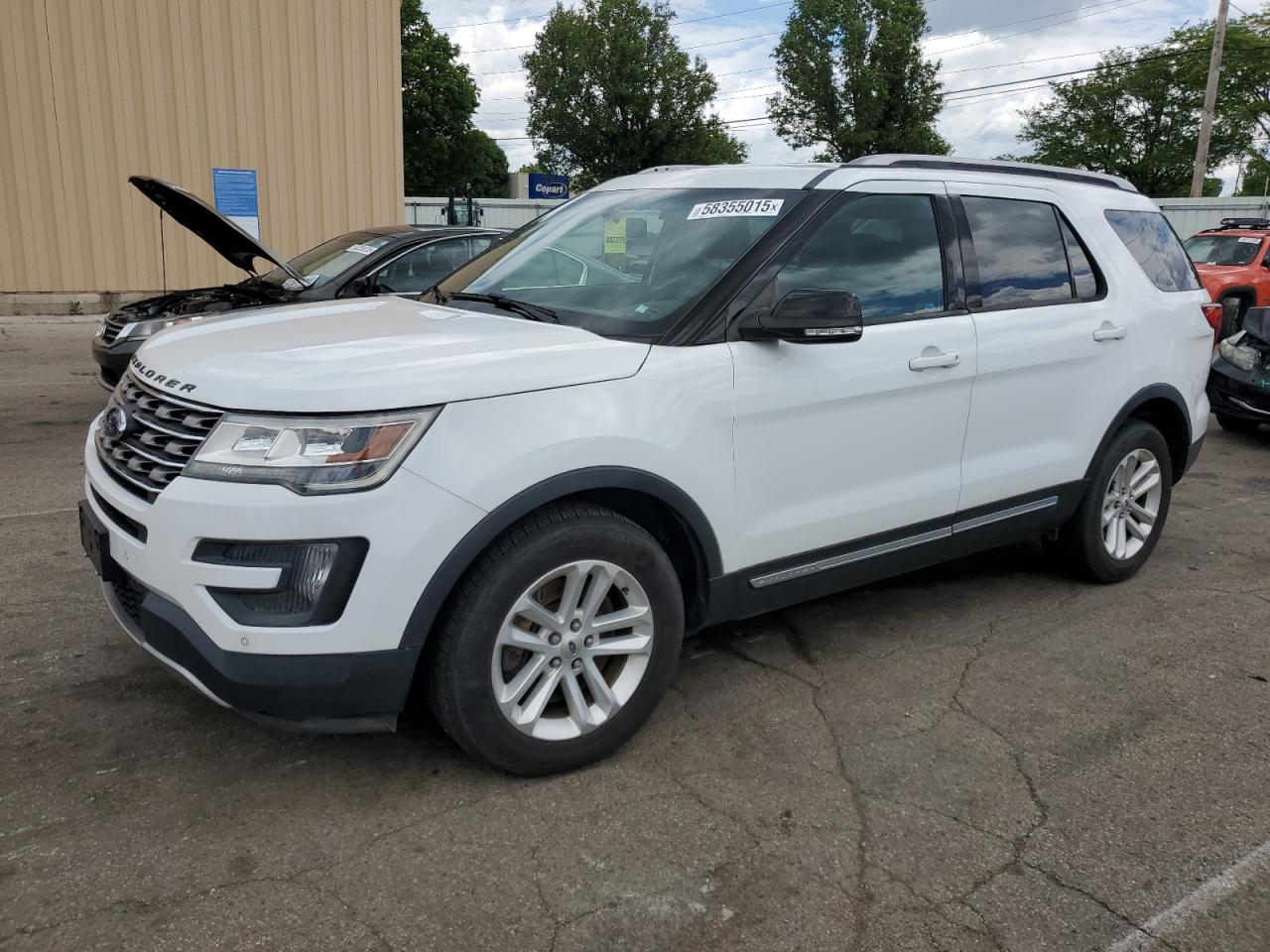 2016 Ford Explorer Xlt for Sale in Moraine, OH - Rear End
