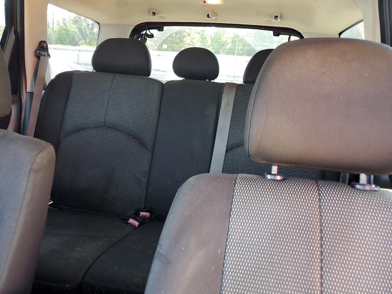 2005 Mazda Tribute S VIN: 4F2YZ04185KM25893 Lot: 57602445