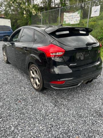 Hatchbacks FORD FOCUS 2016 Black