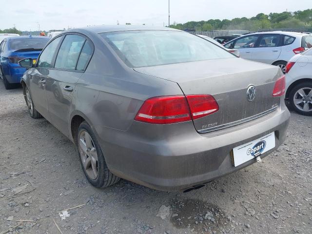 2011 VOLKSWAGEN PASSAT S B