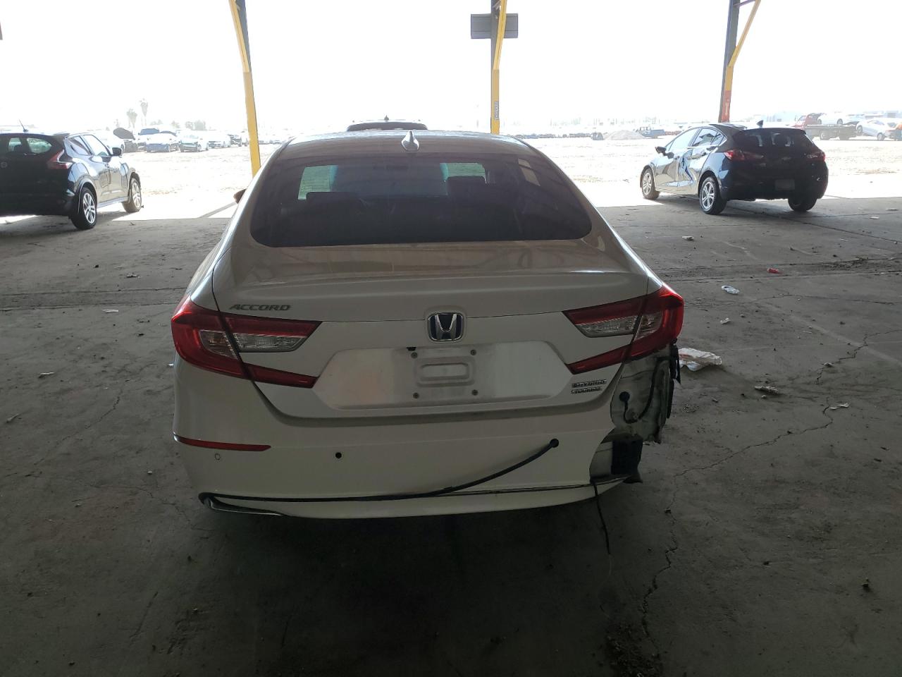 2022 Honda Accord Touring Hybrid VIN: 1HGCV3F9XNA018224 Lot: 56910205