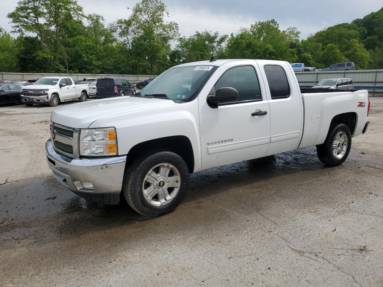 Ellwood City, PA에서 판매 중인 2013 Chevrolet Silverado K1500 Lt - Rear End