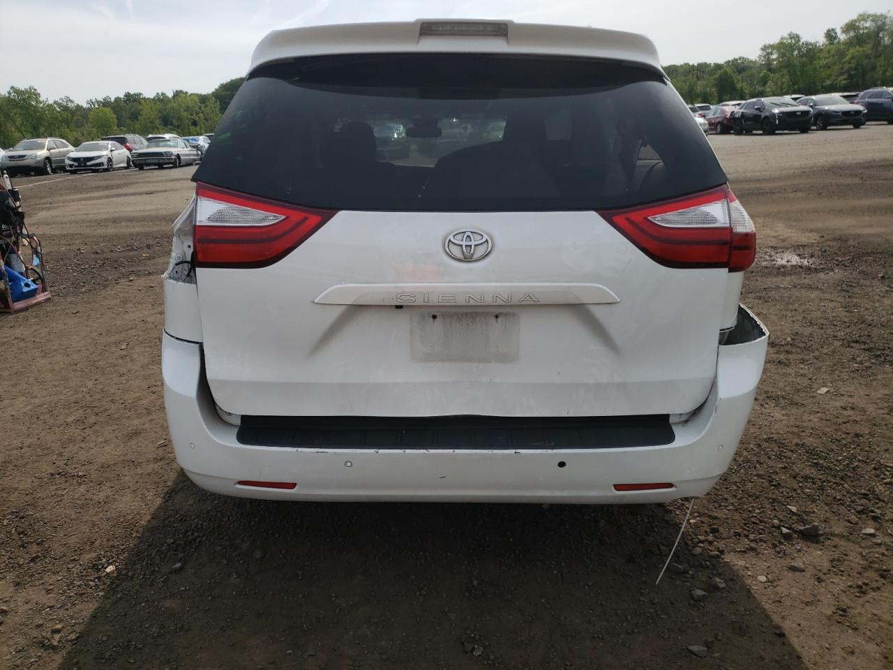 2019 Toyota Sienna Xle VIN: 5TDYZ3DC5KS979447 Lot: 58408235