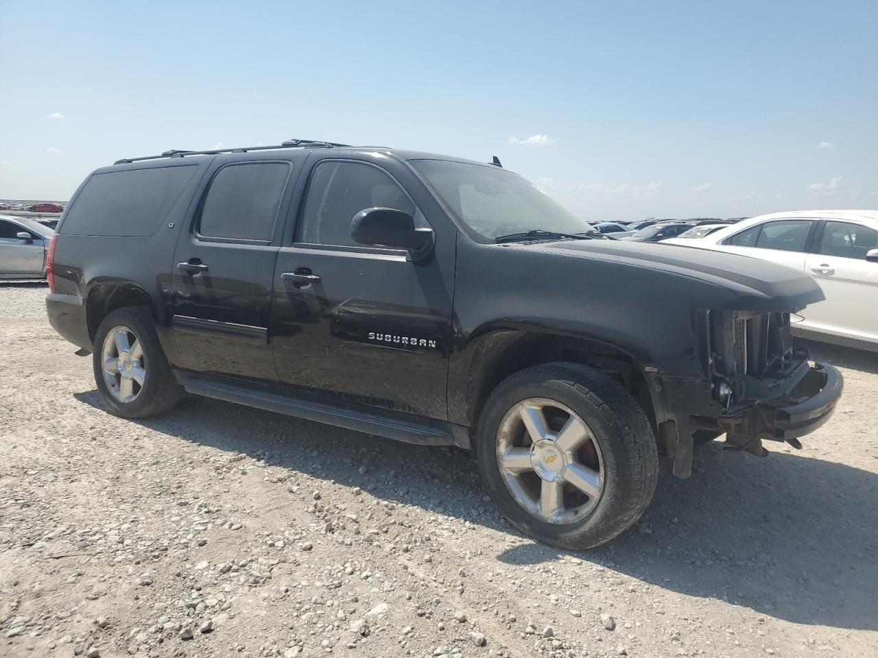 2010 Chevrolet Suburban - Image 4