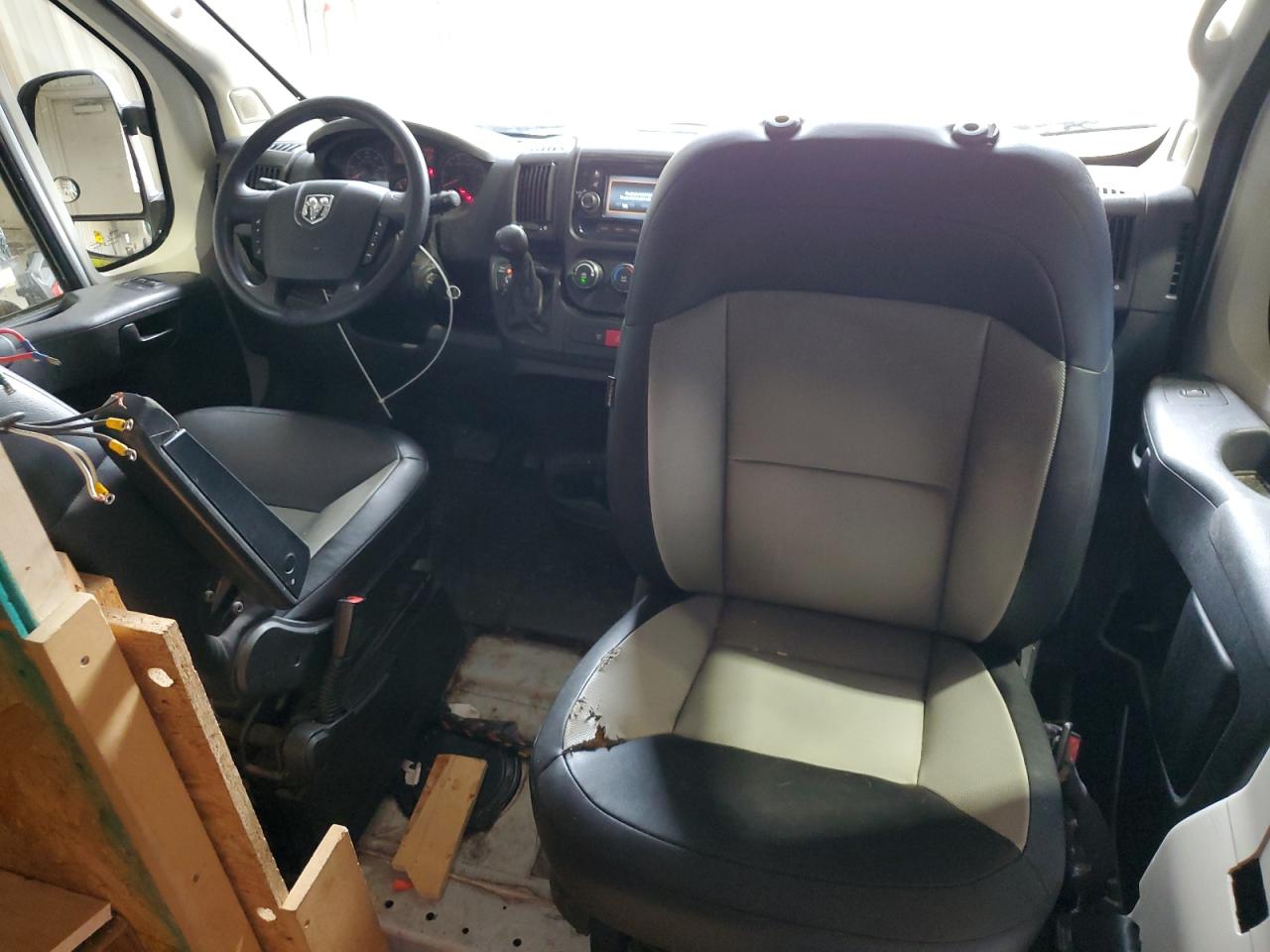 2018 Ram Promaster 2500 2500 High VIN: 3C6TRVDG5JE105494 Lot: 57826635