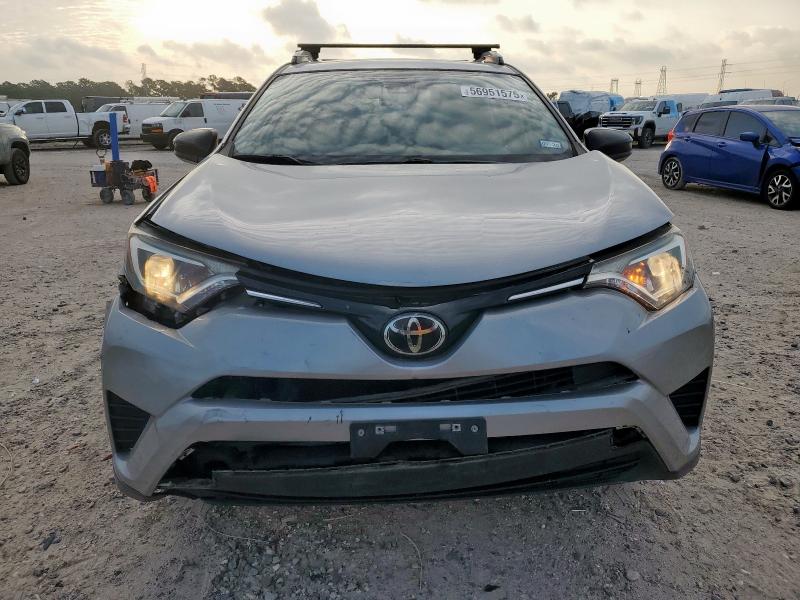  TOYOTA RAV4 2018 Srebrny
