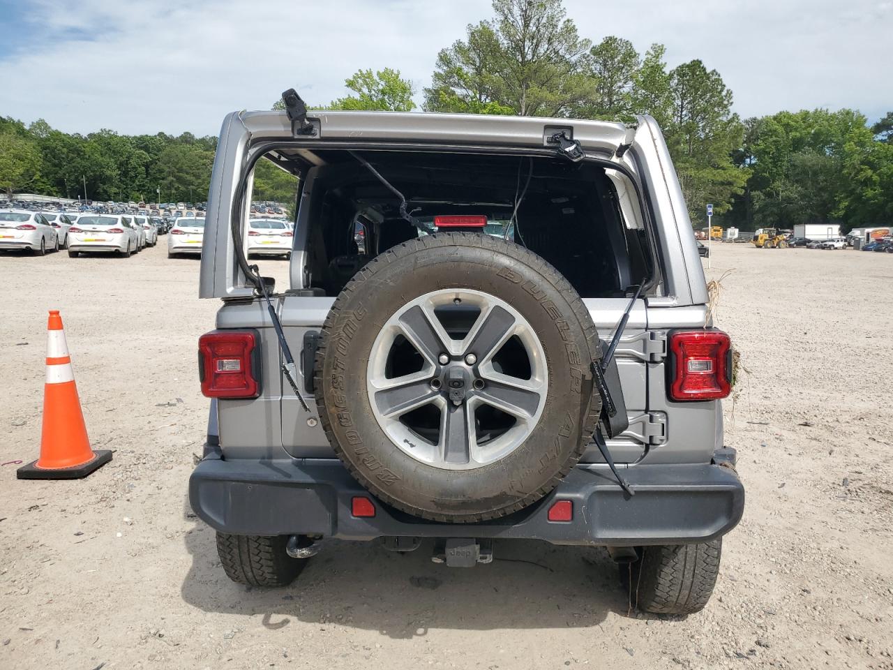 2019 Jeep Wrangler Unlimited Sahara VIN: 1C4HJXEN0KW691284 Lot: 58318565