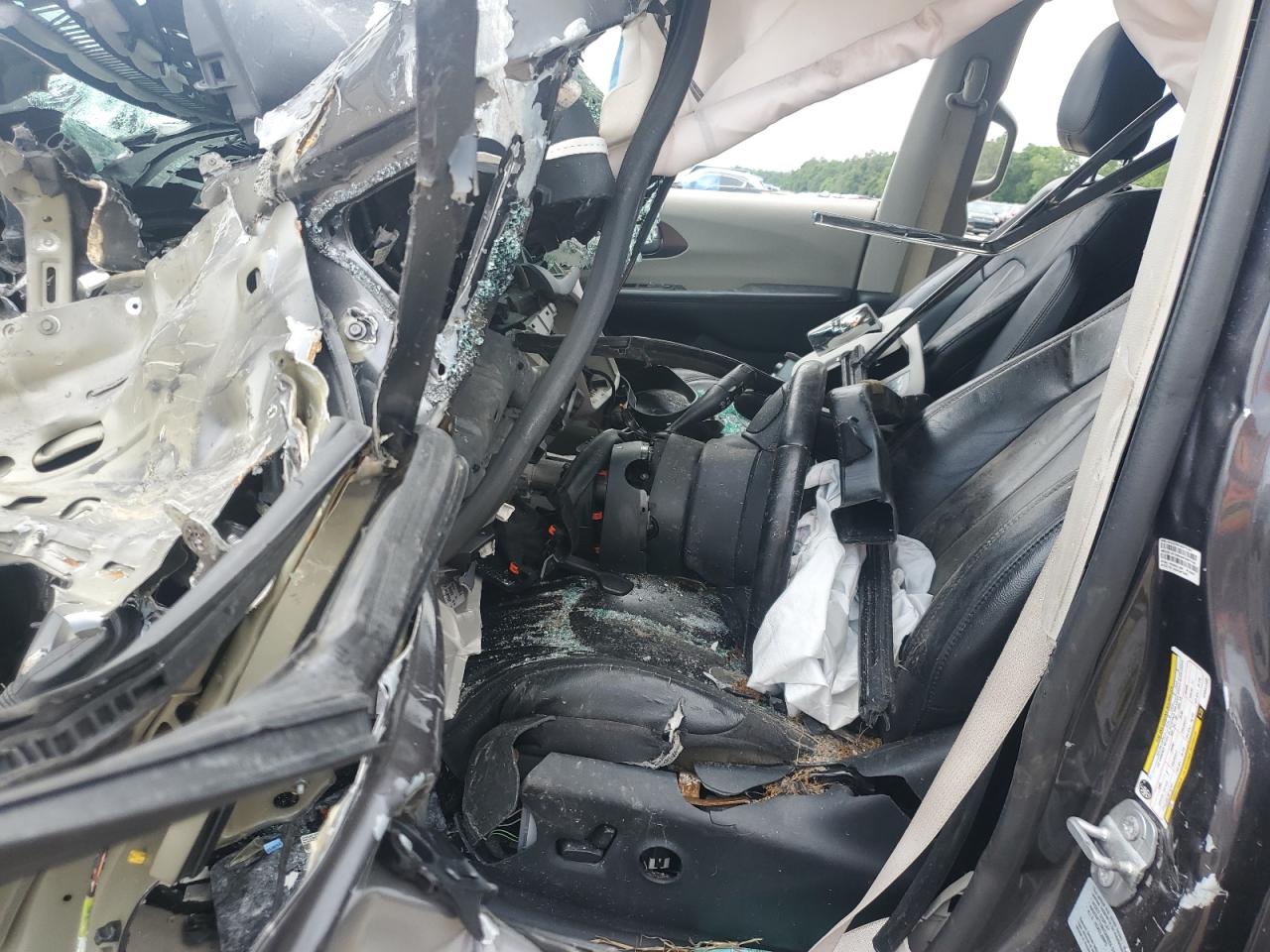 2017 Chrysler Pacifica Touring L VIN: 2C4RC1BG3HR542192 Lot: 63761635