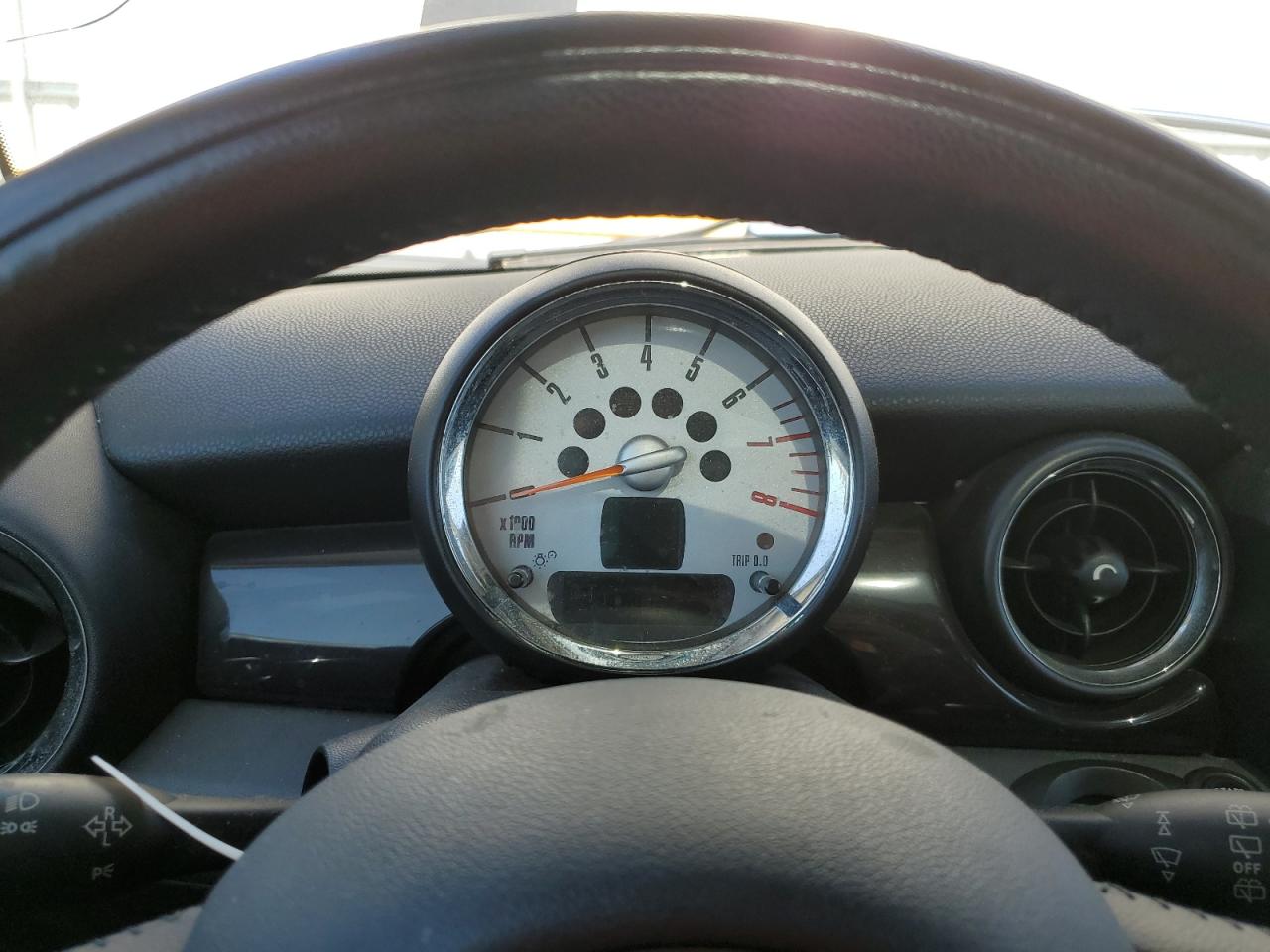 2011 Mini Cooper VIN: WMWSU3C53BT181633 Lot: 57478365