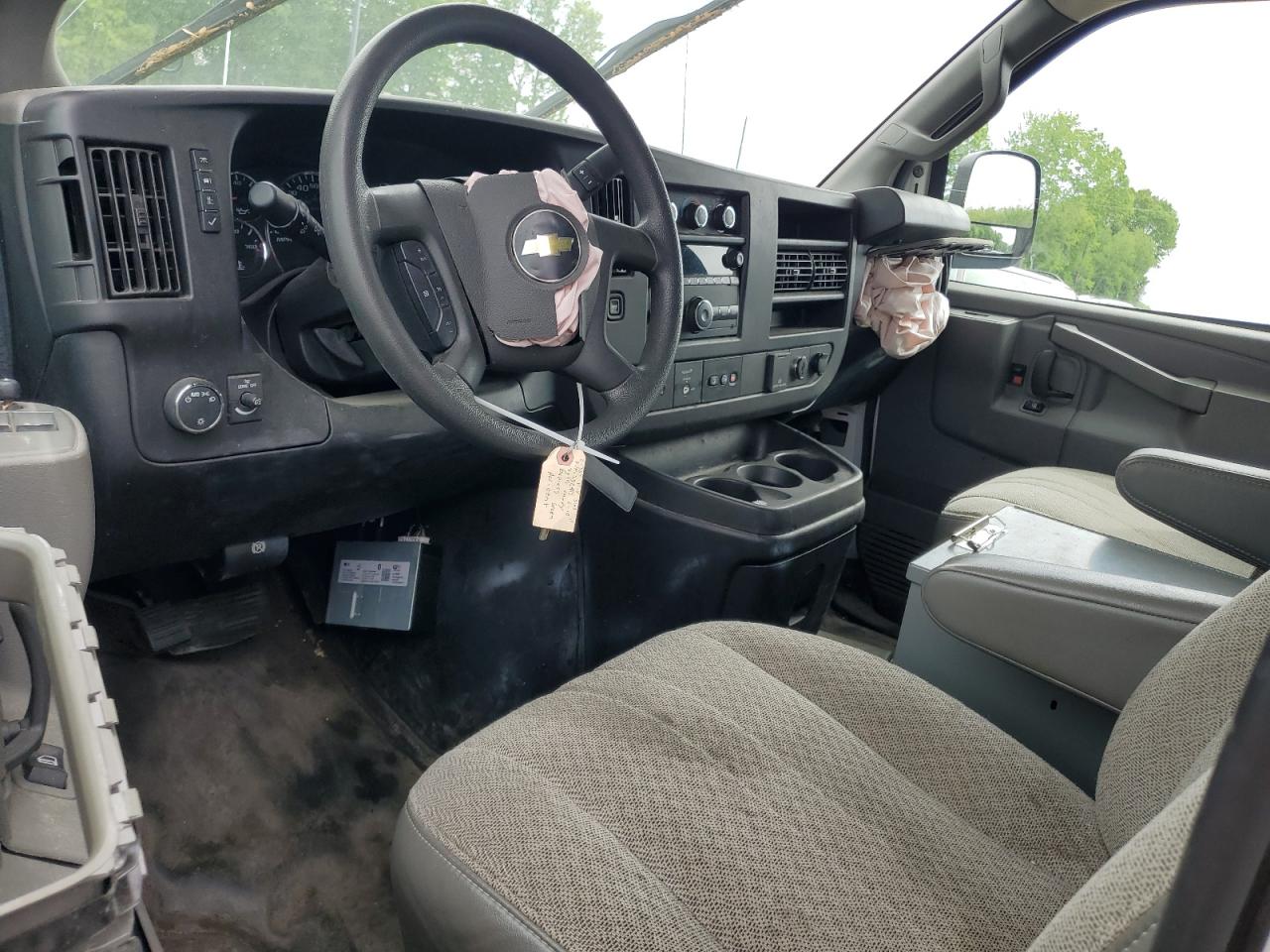 2019 Chevrolet Express G2500 VIN: 1GCWGAFG1K1317041 Lot: 56455425