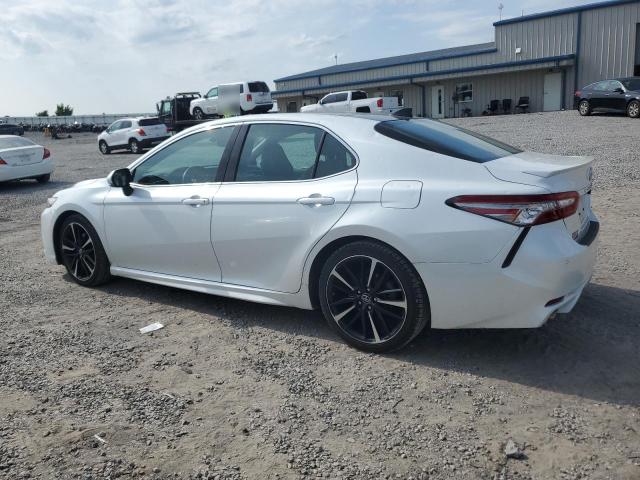  TOYOTA CAMRY 2018 Білий