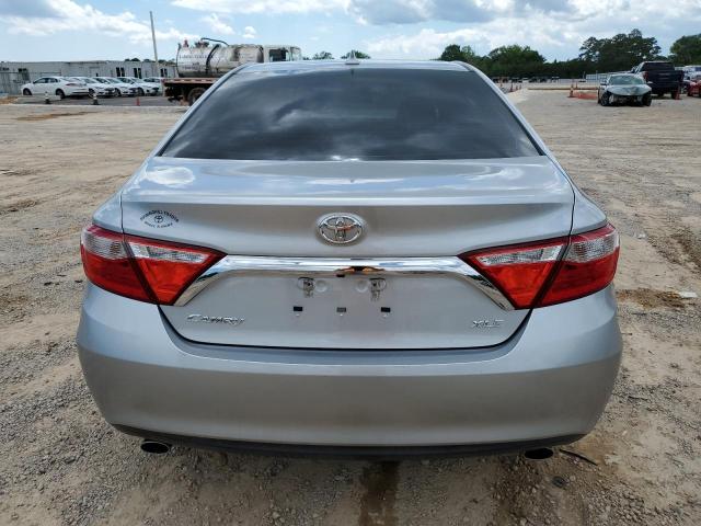  TOYOTA CAMRY 2015 Серебристый