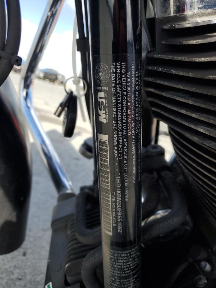 2015 Harley-Davidson Flhxs Street Glide Special VIN: 1HD1KRM30FB661692 Lot: 56592725