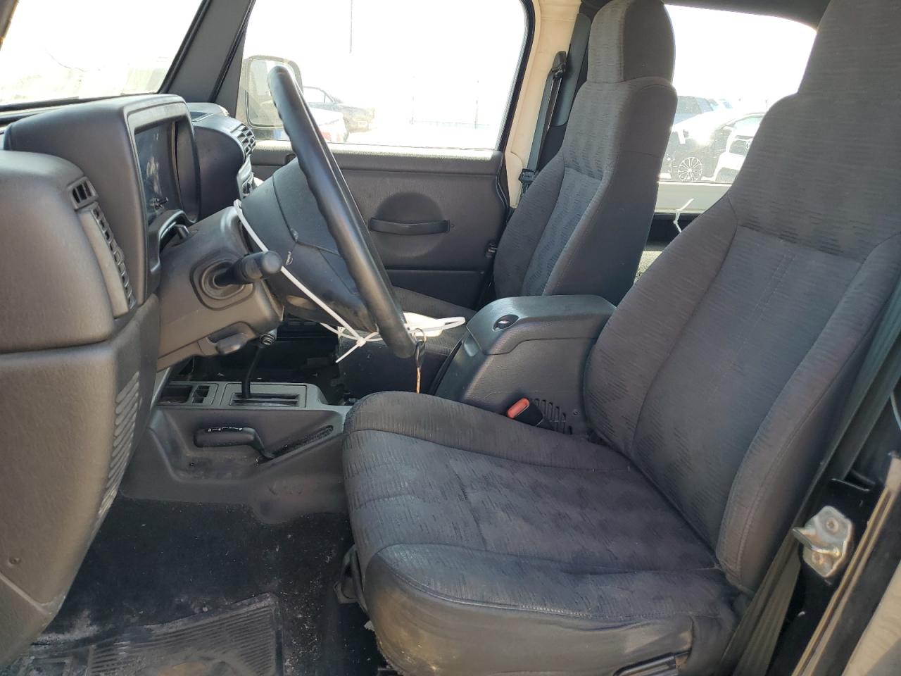 2004 Jeep Wrangler X VIN: 1J4FA39S14P721948 Lot: 55998195