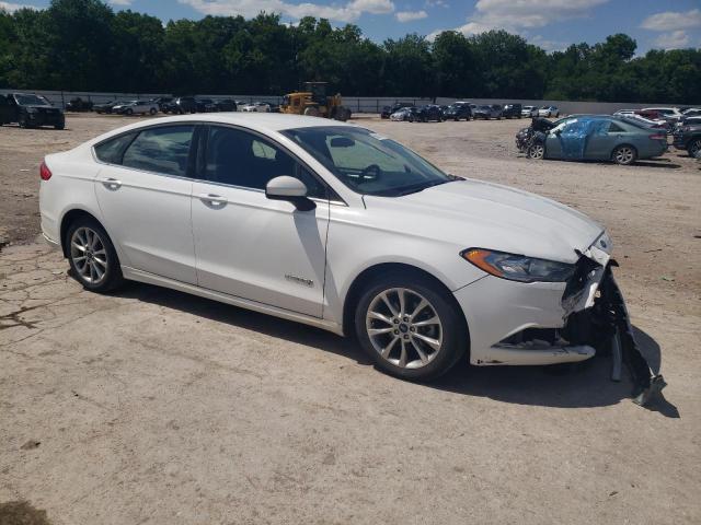  FORD FUSION 2017 Белы