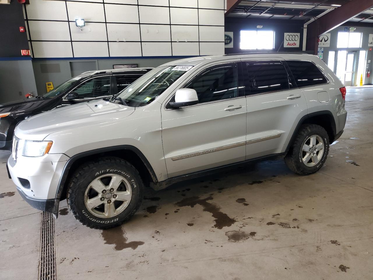 2012 Jeep Grand Cherokee Laredo for Sale in East Granby, CT - Front End