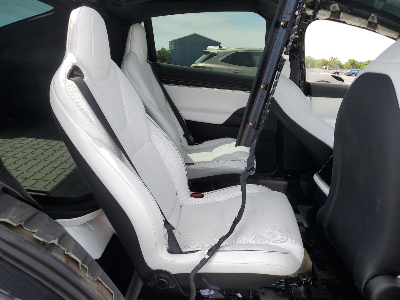 2024 Tesla Model X VIN: 7SAXCBE69RF454070 Lot: 56875585