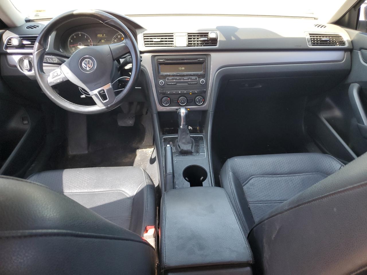 2015 Volkswagen Passat S VIN: 1VWAT7A37FC023003 Lot: 56564865
