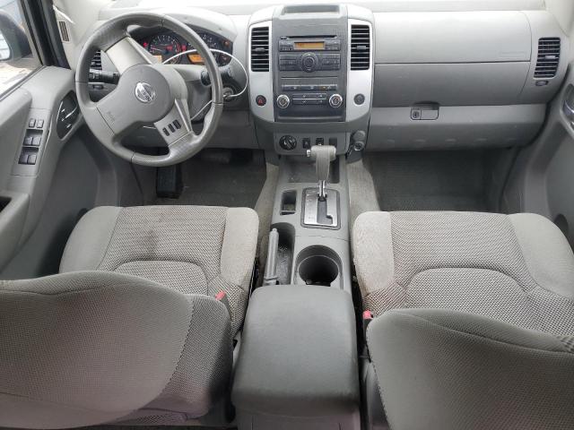 Пікапи NISSAN FRONTIER 2012 Сріблястий