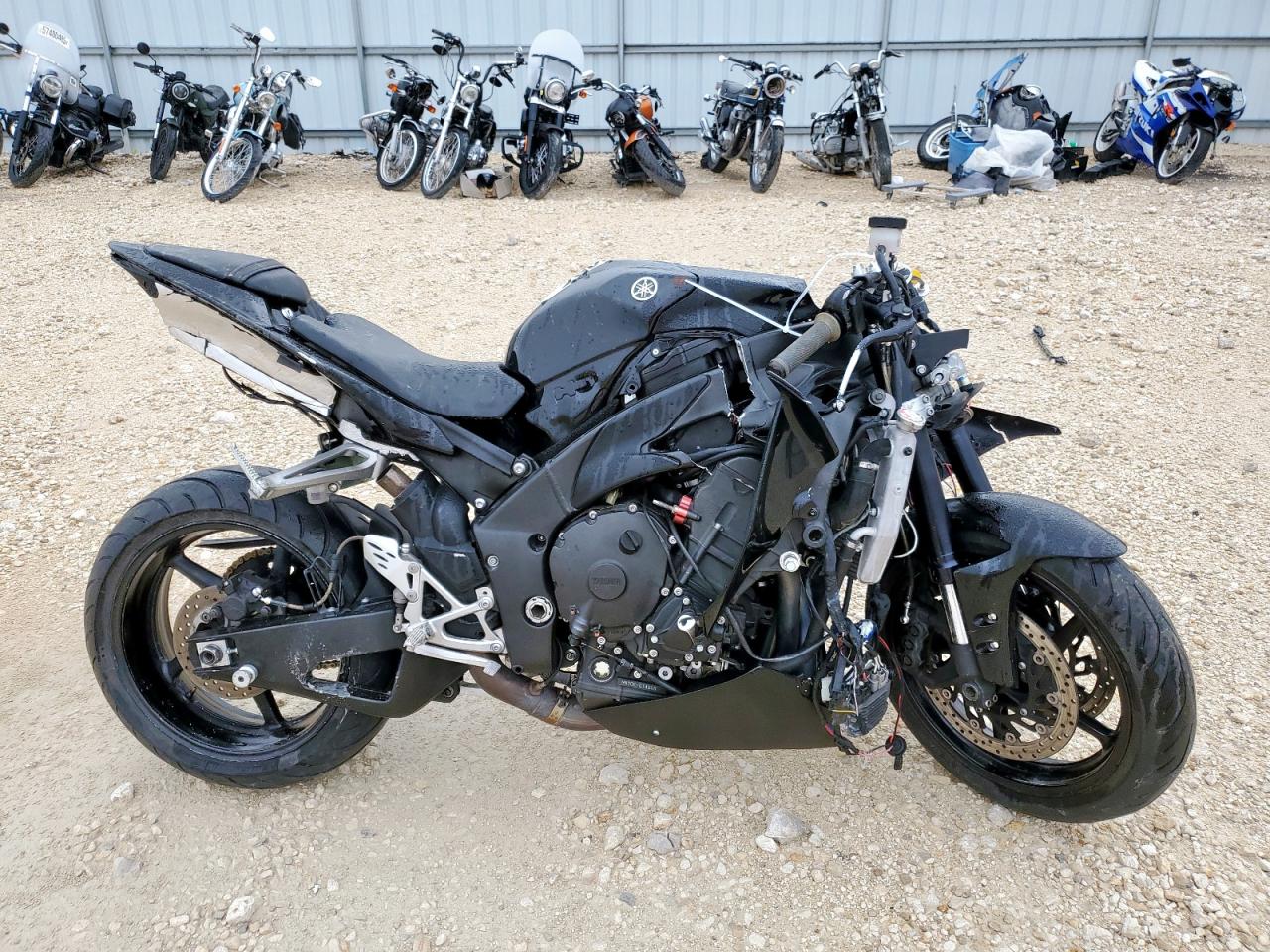 2011 Yamaha Yzfr1 for Sale in Taylor, TX - Front End