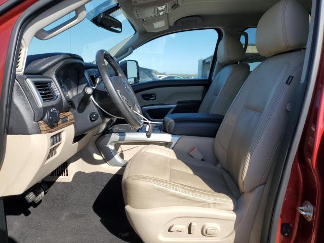 Pickups NISSAN TITAN 2016 Czerwony