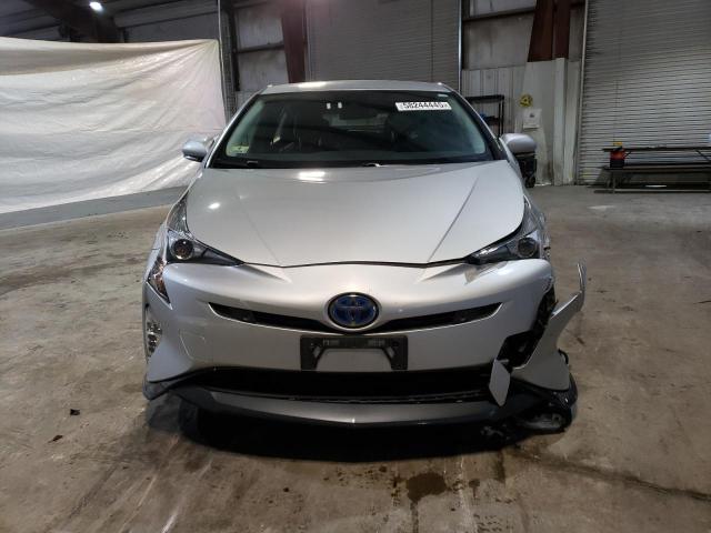  TOYOTA PRIUS 2017 Серебристый
