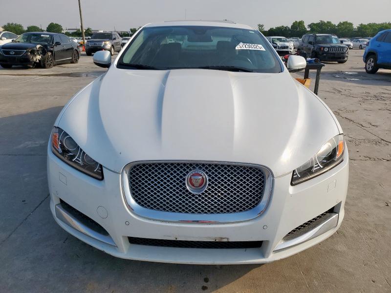 Sedans JAGUAR XF 2015 Biały