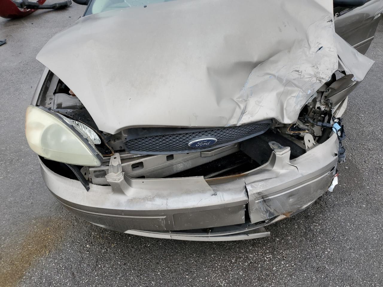 2005 Ford Taurus Se VIN: 1FAFP53UX5A258647 Lot: 57638985