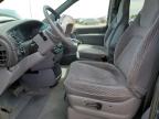 2000 Chrysler Voyager  na sprzedaż w Elgin, IL - Front End