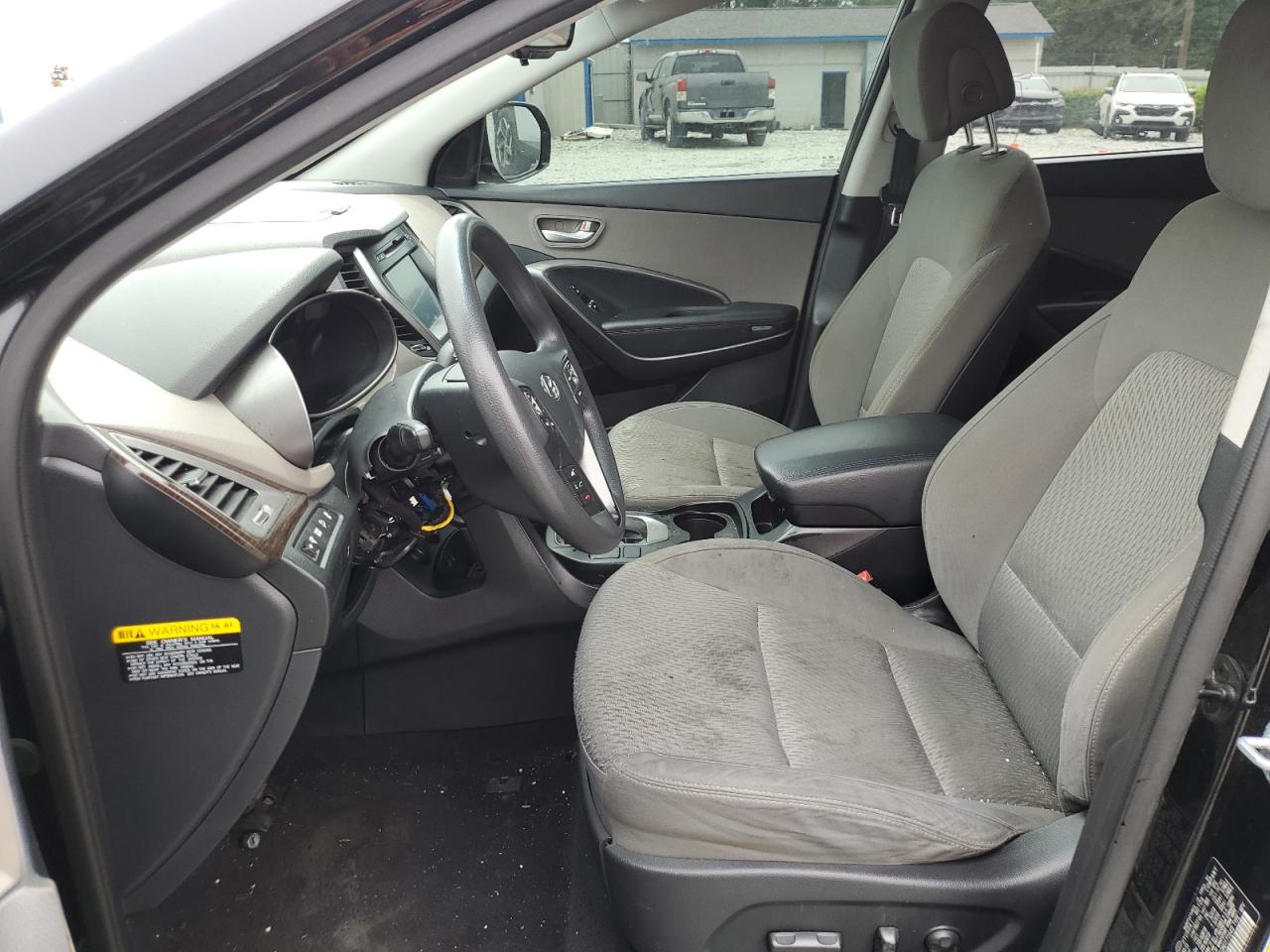 2017 Hyundai Santa Fe Se VIN: KM8SMDHF0HU171649 Lot: 57346875