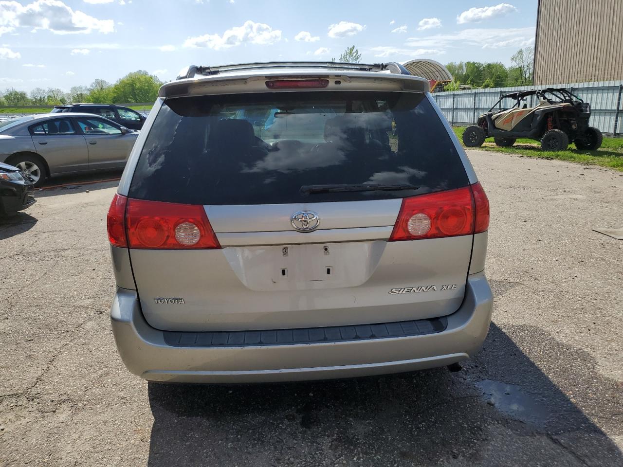 2007 Toyota Sienna Xle VIN: 5TDZK22CX7S072786 Lot: 56599675