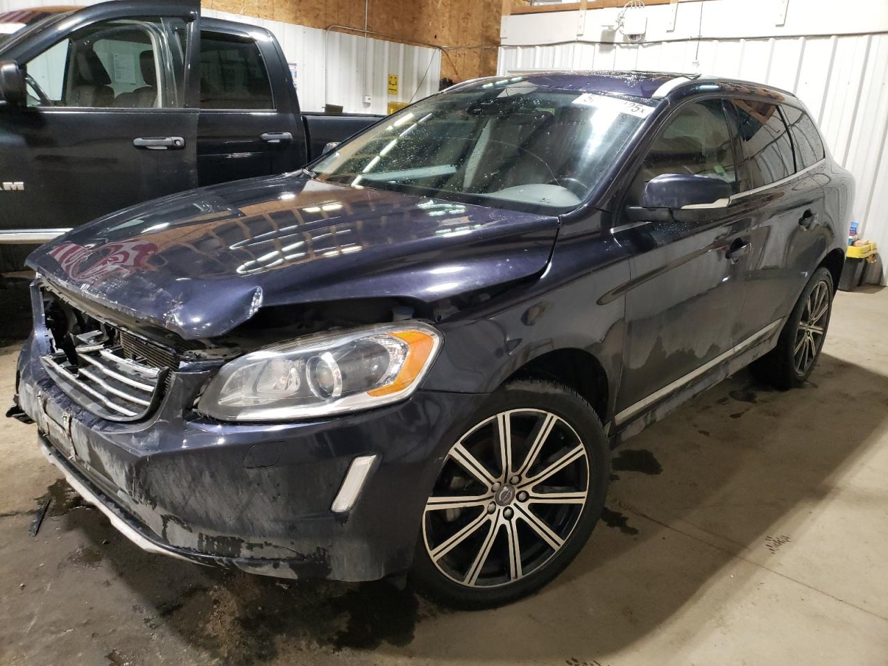 2017 Volvo Xc60 T6 Inscription en Venta en Anchorage, AK - Front End