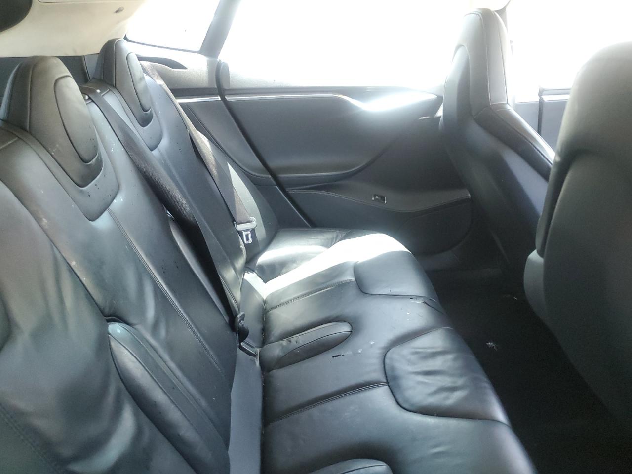 2014 Tesla Model S VIN: 5YJSA1H13EFP36058 Lot: 57041725