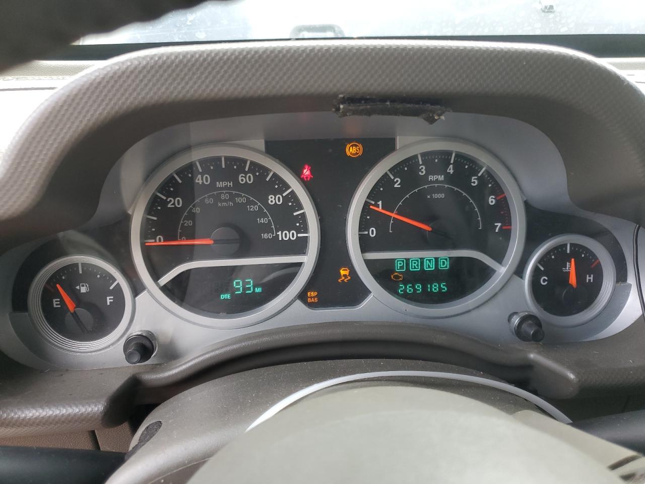 2008 Jeep Wrangler Unlimited Sahara VIN: 1J4GB59188L530593 Lot: 56827895