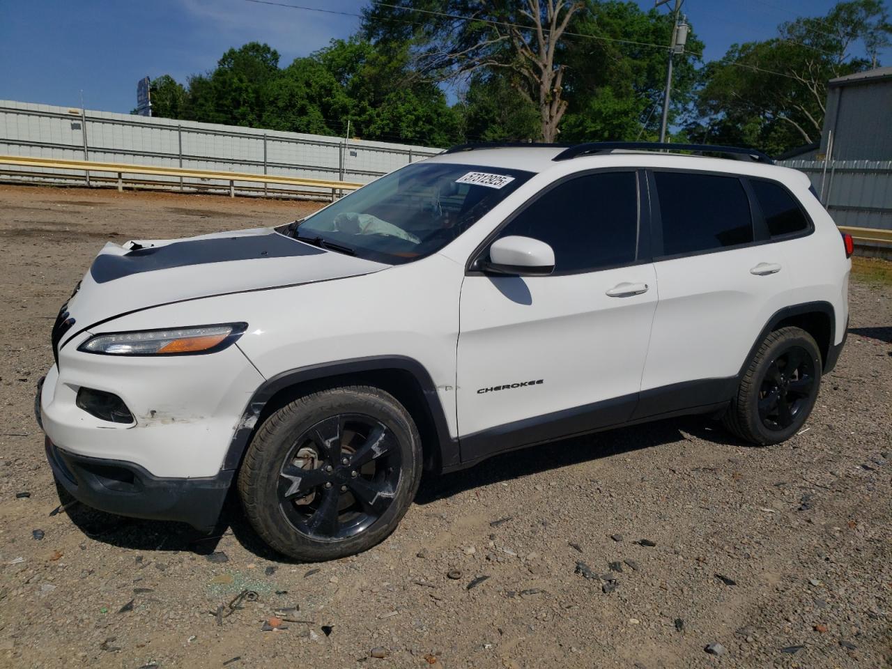 2018 Jeep Cherokee Latitude na sprzedaż w Chatham, VA - Front End
