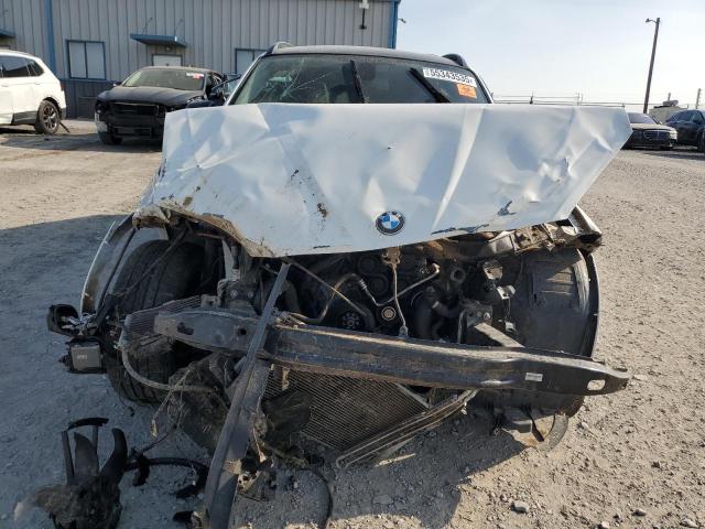 Кроссоверы BMW X1 2015 Белый