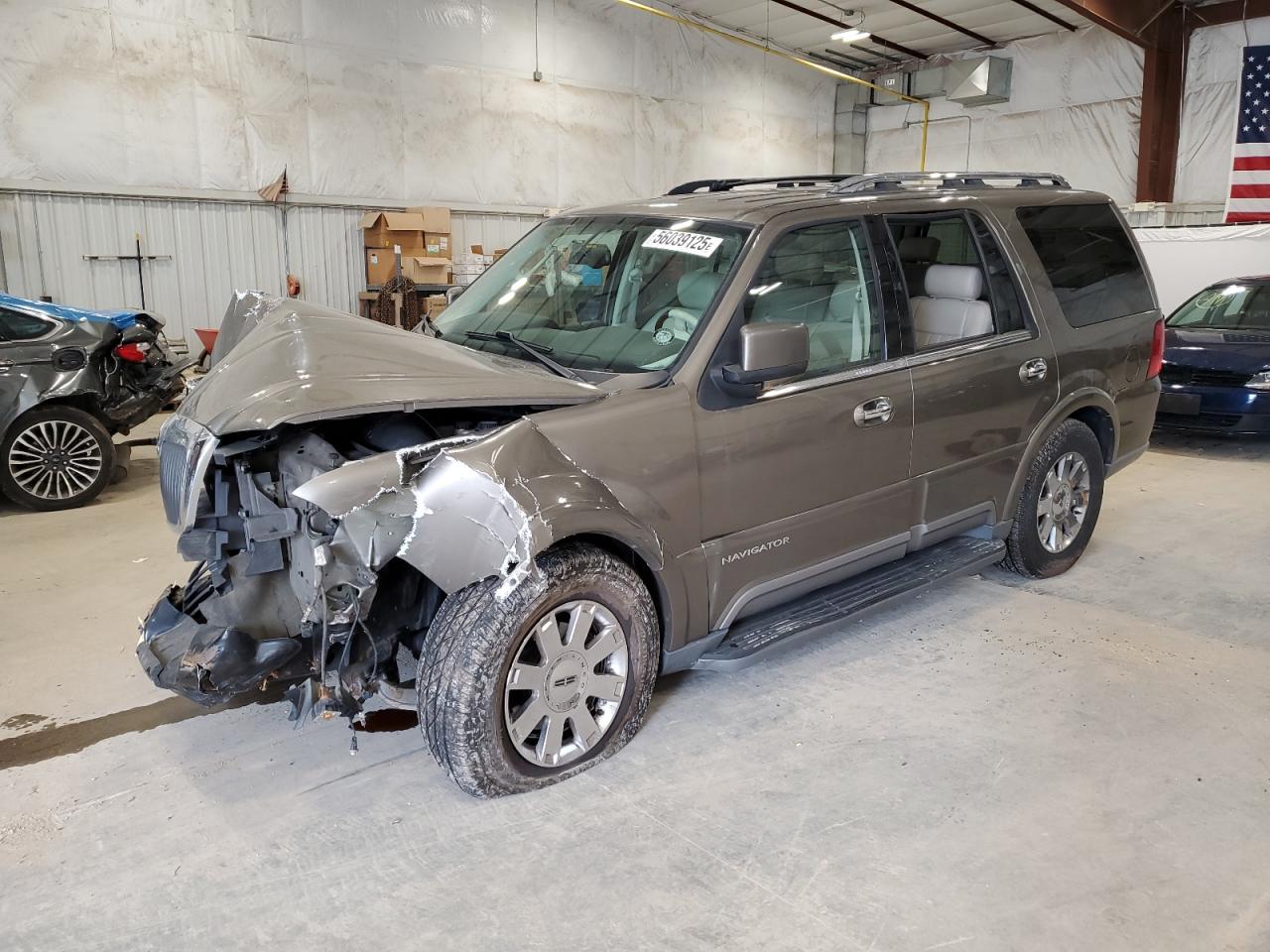 2003 Lincoln Navigator for Sale in Milwaukee, WI - Front End