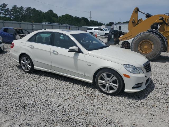  MERCEDES-BENZ E-CLASS 2012 Белый