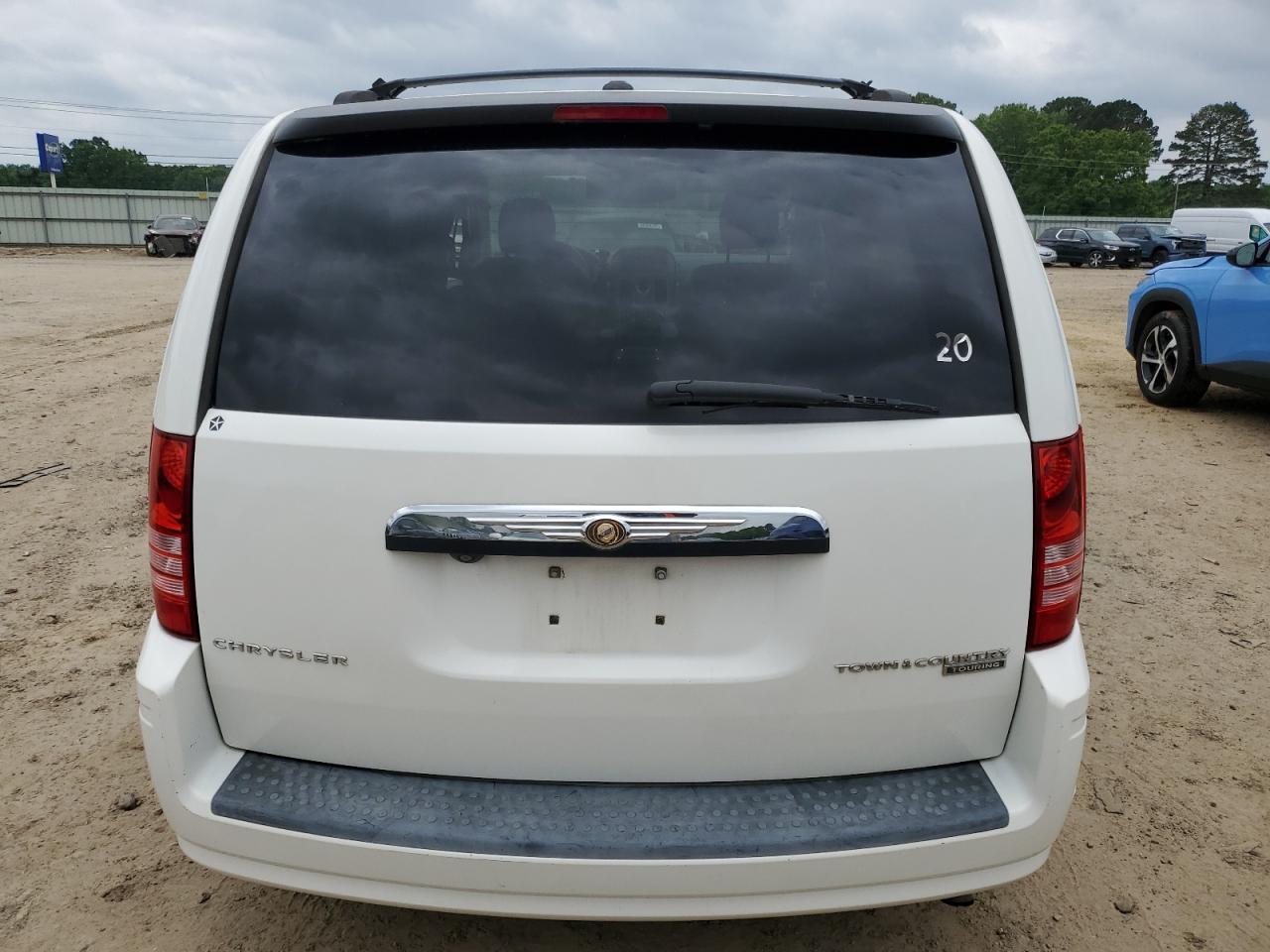 2009 Chrysler Town & Country Touring VIN: 2A8HR54119R568097 Lot: 56555125