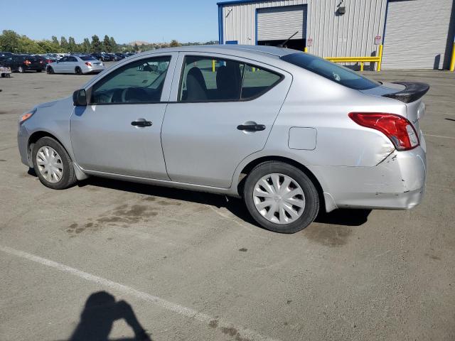 Седаны NISSAN VERSA 2015 Серебристый