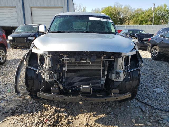 Parquets INFINITI QX80 2015 Srebrny