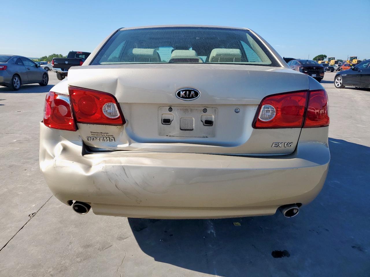 2007 Kia Optima Lx VIN: KNAGE124X75108285 Lot: 55931085