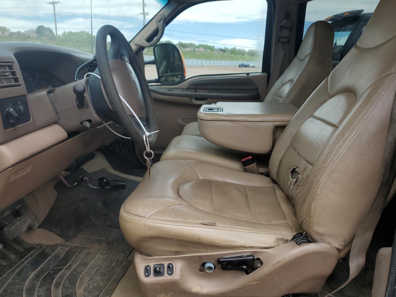 1999 Ford F250 Super Duty VIN: 1FTNW21F8XEA63802 Lot: 56204365