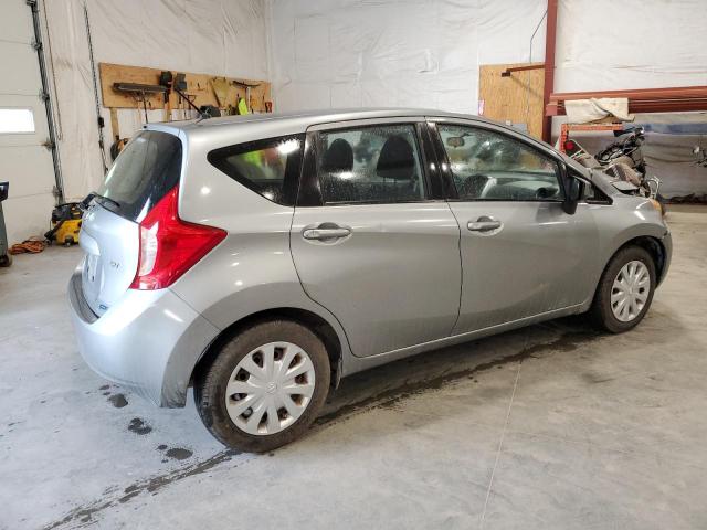Hatchbacks NISSAN VERSA 2015 Srebrny